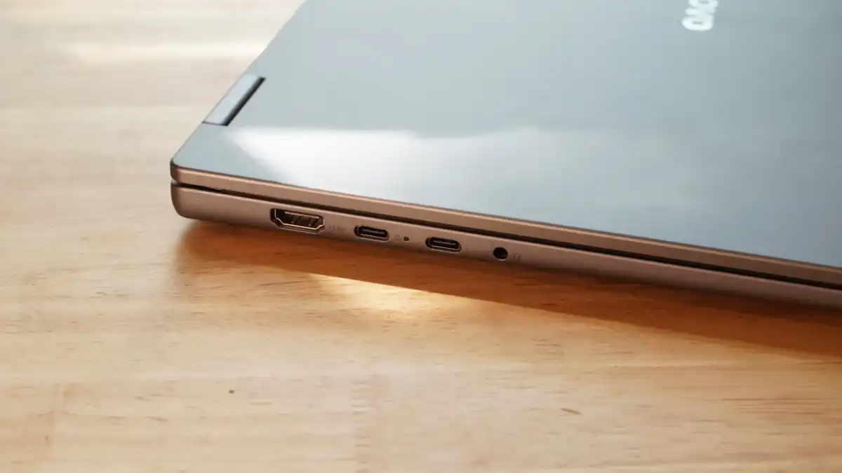 Lenovo Ideapad 5 2-in-1 14IAL10 Intel Core Ultra 5 225U, 8GB DDR5, 512GB SSD, Intel Integrated Graphics, 14" WUXGA IPS Touch Screen